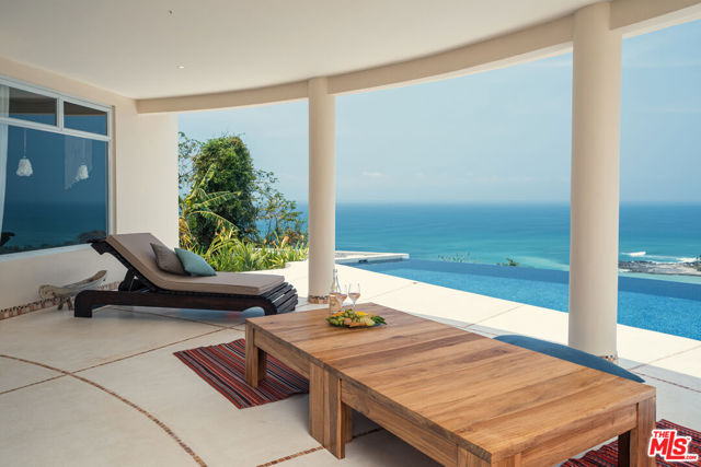 0 Villa Sunset MalPais Costa Rica,  CA: https://media.crmls.org/mediaz/54271f20-6d73-420a-a751-9660b6a5f3d3.jpg