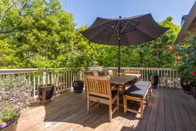1265 Trinity Drive, Menlo Park CA: https://media.crmls.org/mediaz/54281f0d-c346-4cc1-a90d-5bd960e62ad7.jpg