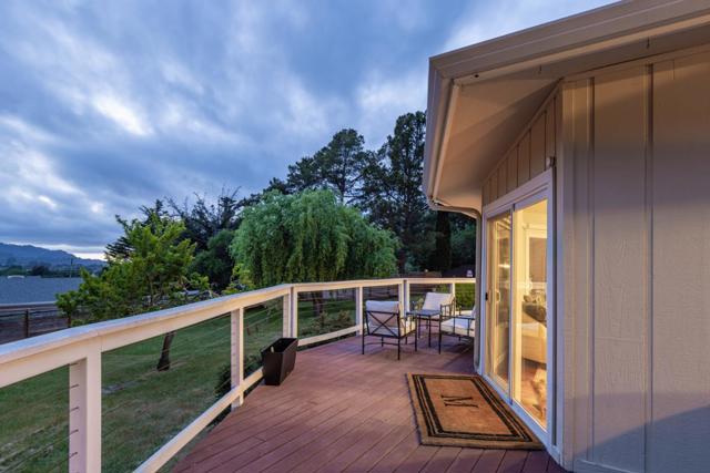 27465 Loma Del Rey, Carmel Valley CA: https://media.crmls.org/mediaz/54296134-b868-46b8-a3a0-8db1924ac6a7.jpg