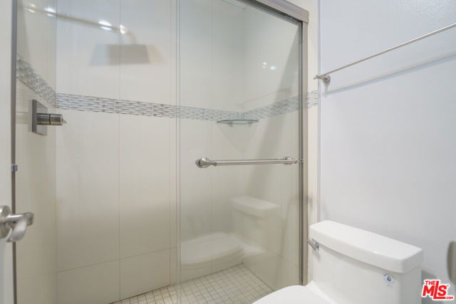 Image 21 of 43 For 2830 Lakeridge Lane