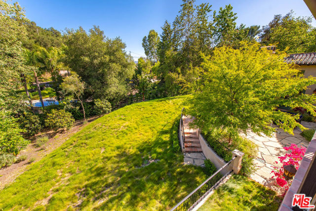5850 Lapworth Drive, Agoura Hills CA: https://media.crmls.org/mediaz/542a8f5b-0c39-4e55-918a-5ab46bd6014b.jpg
