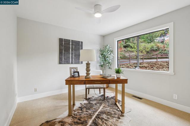 Image 25 of 55 For 858 Mountain View Dr