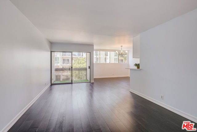 5950 Canterbury Drive, C210 photo 3