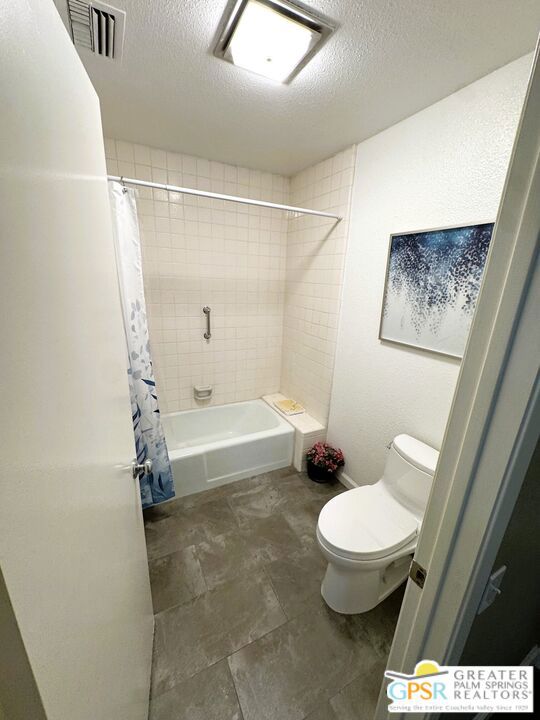 2615 N Whitewater Club Drive #A, Palm Springs, CA 92262