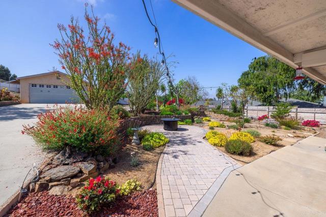 10171 Ramona Drive, Spring Valley CA: https://media.crmls.org/mediaz/542b4721-6877-433a-bc3b-bd6c81339d98.jpg