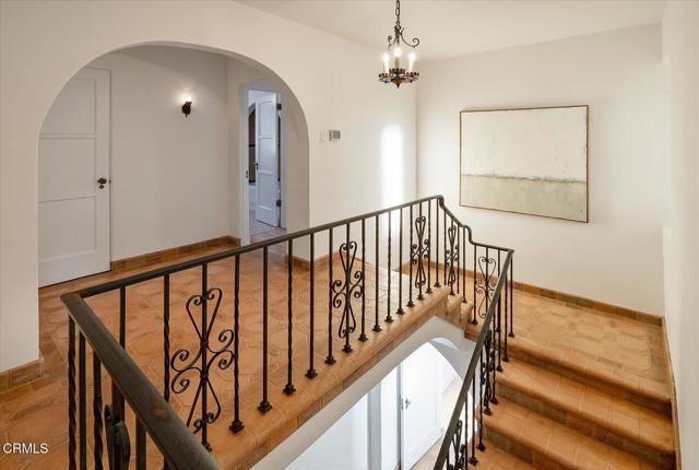 Detail Gallery Image 28 of 69 For 1110 E Mountain St, Glendale,  CA 91207 - 4 Beds | 3 Baths