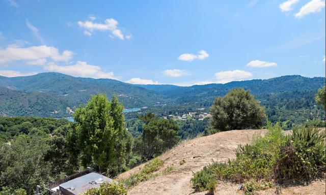 19375 Montevina Road, Los Gatos CA: https://media.crmls.org/mediaz/542b86b1-776f-47ba-94f9-92b1cb3b702e.jpg