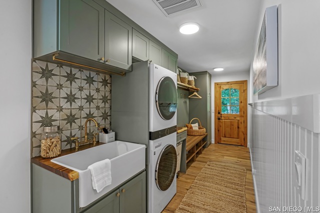 6026 La Granada, Rancho Santa Fe CA: https://media.crmls.org/mediaz/542c3743-c0c4-4615-ac07-d83c921a7af7.jpg