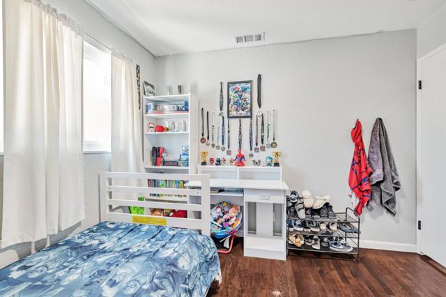 2105 Geneva Drive, Modesto CA: https://media.crmls.org/mediaz/542c6773-a131-46de-9705-54c4aa5b15f6.jpg