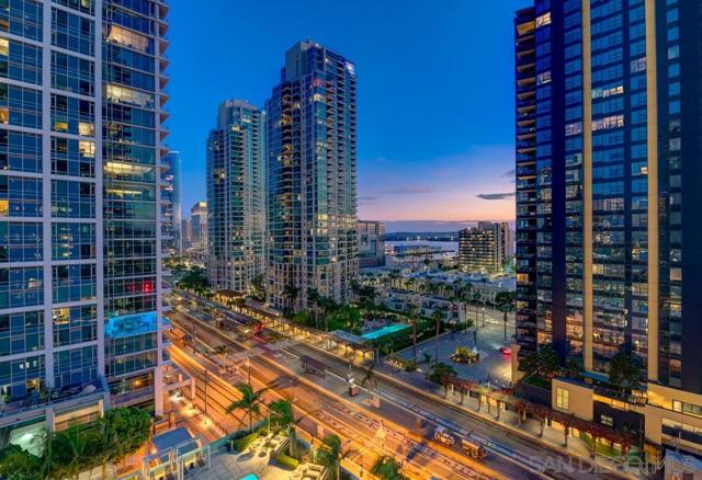 1388 Kettner Blvd, San Diego CA: https://media.crmls.org/mediaz/542cb986-19af-4281-a2f8-59ca7a7e7693.jpg