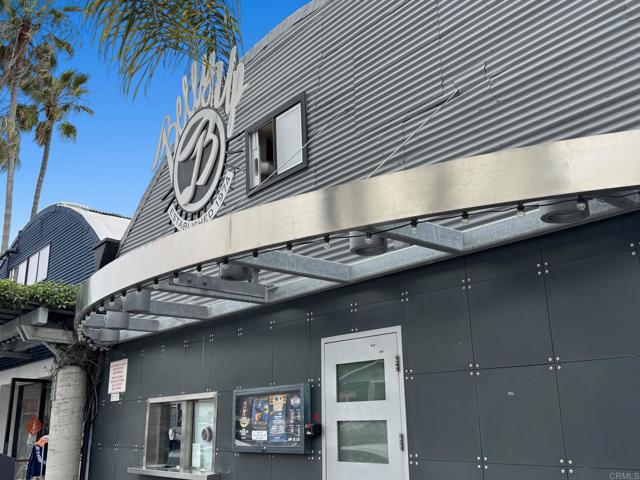 515 S Sierra Avenue, Solana Beach CA: https://media.crmls.org/mediaz/542cf8e7-4225-416a-8b1a-f8798452503f.jpg