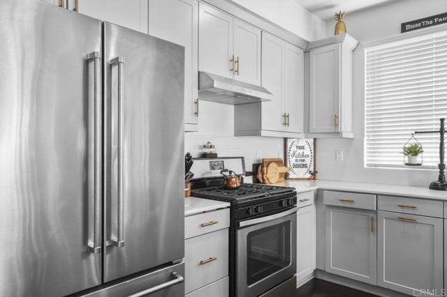 Image 5 of 28 For 1205 Paseo Sea Cliff  69