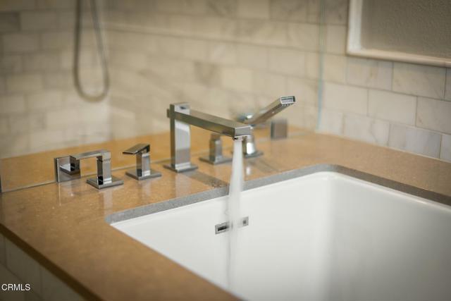5580 Bromely Drive, Oak Park CA: https://media.crmls.org/mediaz/542f1643-21c1-4614-a7f7-634d8bc6d755.jpg