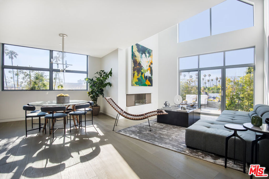 8600 Wilshire Boulevard #PH17