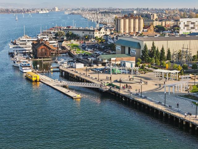 473 Sentinel Drive, Alameda CA: https://media.crmls.org/mediaz/54312a74-c792-4453-93f5-7e72f80c1015.jpg