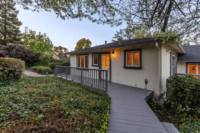 18074 Daves Avenue, Monte Sereno CA: https://media.crmls.org/mediaz/5432b5a0-14ff-4c8f-8196-a89bc4408b05.jpg
