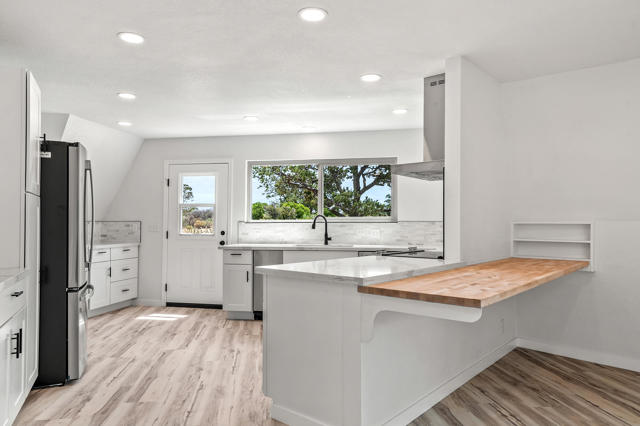 Image 7 of 36 For 70075 Linda Vista Road