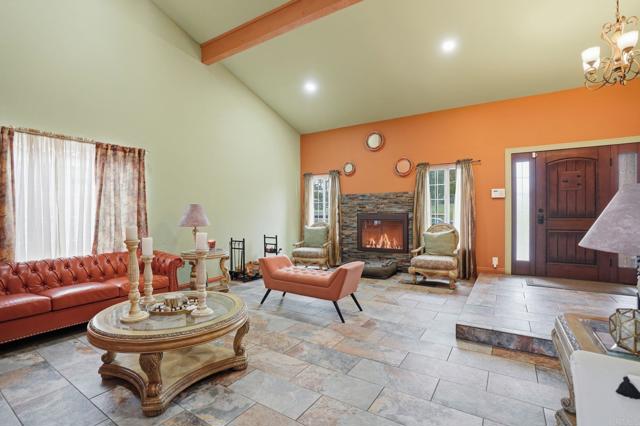 Detail Gallery Image 9 of 51 For 764 Firethorn St, San Diego,  CA 92154 - 5 Beds | 2/1 Baths