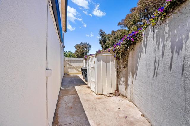 1138 Sherman Drive, Salinas CA: https://media.crmls.org/mediaz/54332c4e-c0b1-4102-bf24-9d09f2e6f0fe.jpg