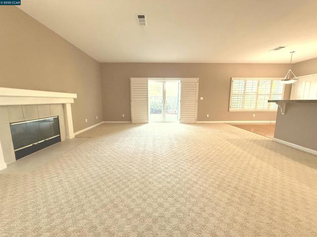 600 Bourne Ct, Danville CA: https://media.crmls.org/mediaz/54341565-c6bd-4035-b24c-bed43d0f3782.jpg