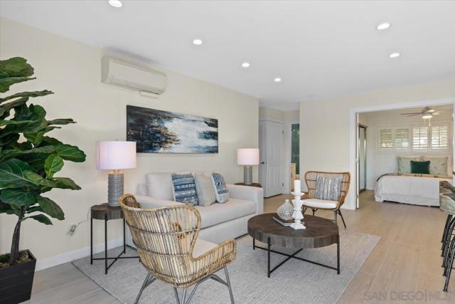 4007 Crown Point Drive, San Diego CA: https://media.crmls.org/mediaz/54341c9b-cec7-41dc-bc8c-18871a2d9a9d.jpg