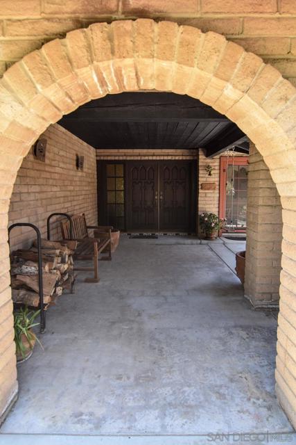 23684 Viejas Grade Rd, Descanso CA: https://media.crmls.org/mediaz/5434be00-7d8e-4f15-abfc-6373a12d7d84.jpg