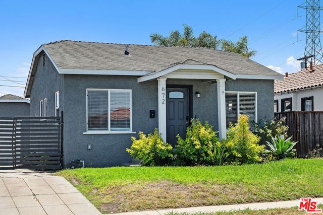 672 E 119th Street, Los Angeles CA: https://media.crmls.org/mediaz/5434fda6-3f46-4f14-b889-1af7e5fa5d86.jpg