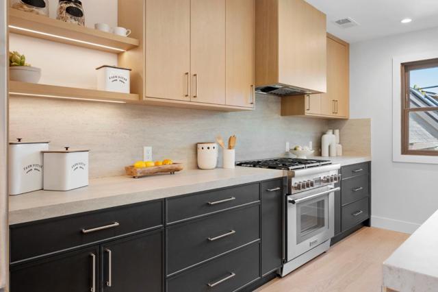 2205 Adeline Drive, Burlingame CA: https://media.crmls.org/mediaz/54352413-a80a-4362-aeff-8d9b42fffad0.jpg
