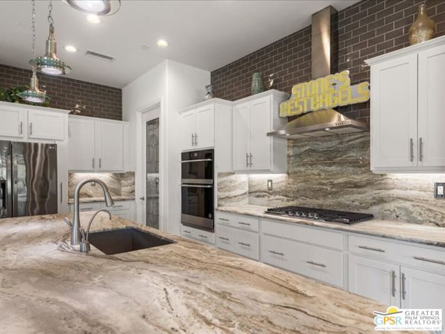 55 Cabernet, Rancho Mirage CA: https://media.crmls.org/mediaz/54353734-12e5-47c1-897d-2dcdebb56d60.jpg