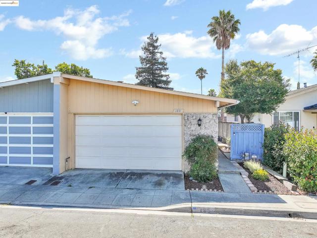 185 Evening Star Ct, Milpitas CA: https://media.crmls.org/mediaz/543651e4-3761-44e7-819a-7b0c38a5e1c7.jpg