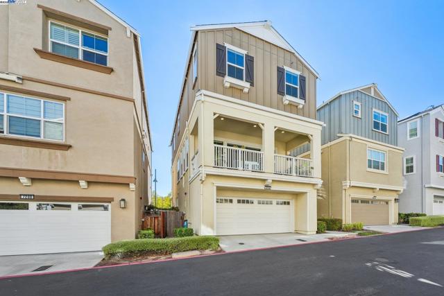 7213 Calistoga Ln, Dublin CA: https://media.crmls.org/mediaz/5436cfbf-41ff-4b84-95db-ce047463ed8f.jpg