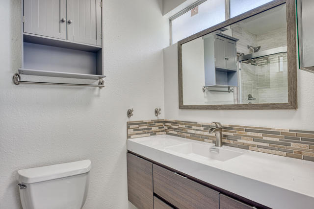 77145 Calle Durango, La Quinta CA: https://media.crmls.org/mediaz/5436ff58-eb13-4fb9-bbff-05495fe79b93.jpg