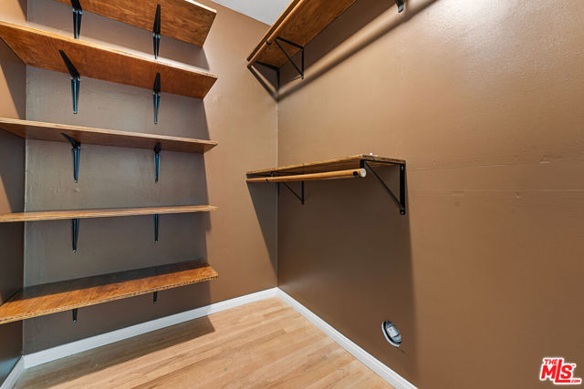 1205 Appleton Way, Venice CA: https://media.crmls.org/mediaz/543829fb-4bb7-4076-ab24-768bc4f1e980.jpg