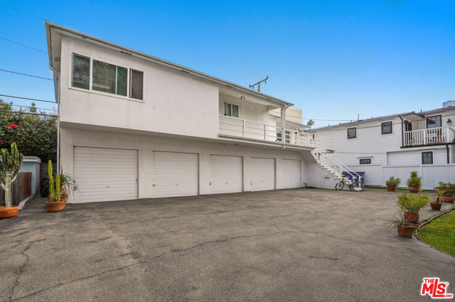 328 Calle Miramar, Redondo Beach, California 90277, ,Residential Income,Sold,Calle Miramar,21107233