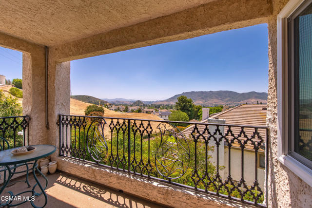 5924 Rainbow Hill Road, Agoura Hills CA: https://media.crmls.org/mediaz/5439e115-b3d4-409d-a863-b979bf70ce0d.jpg