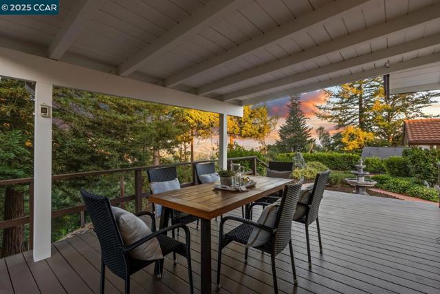 140 Warfield Drive, Moraga CA: https://media.crmls.org/mediaz/543aa690-a966-4627-a6c5-3627a160a81b.jpg