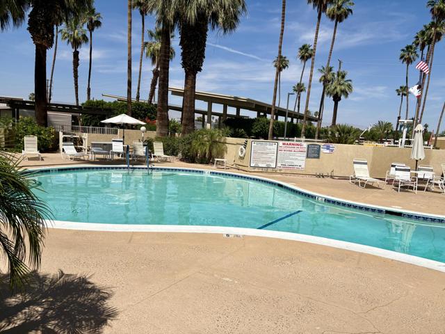 7 Sand Creek, Cathedral City CA: https://media.crmls.org/mediaz/543b83f5-a703-4fcb-ae41-25efbb216cf2.jpg
