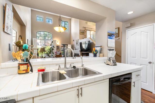 Detail Gallery Image 16 of 42 For 1309 Nautical Way, Oxnard,  CA 93030 - 2 Beds | 2/1 Baths