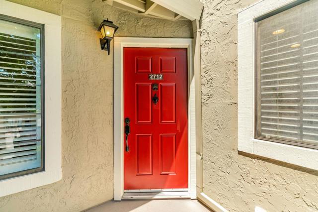 2712 Buena View Court, San Jose CA: https://media.crmls.org/mediaz/543bbbb3-e13b-4a2e-877f-cb0053909d0b.jpg