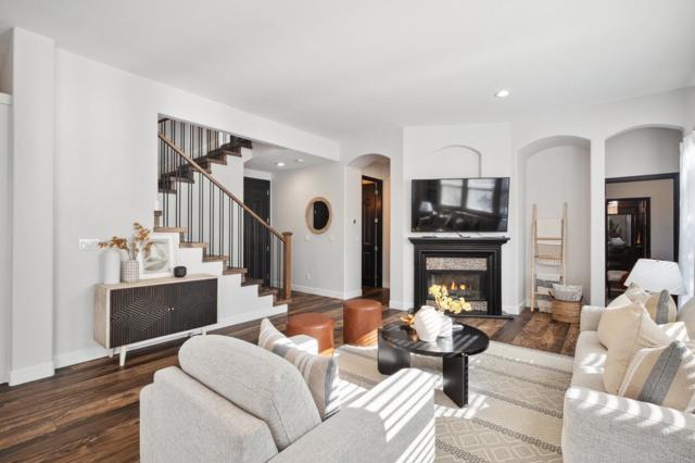 7531 Edinburgh Way, Gilroy CA: https://media.crmls.org/mediaz/543bc2b8-8339-454f-b87b-682383346115.jpg