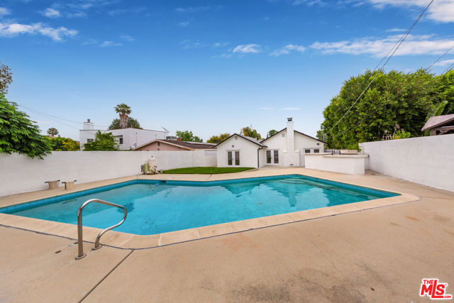 5103 Chimineas Avenue photo 4
