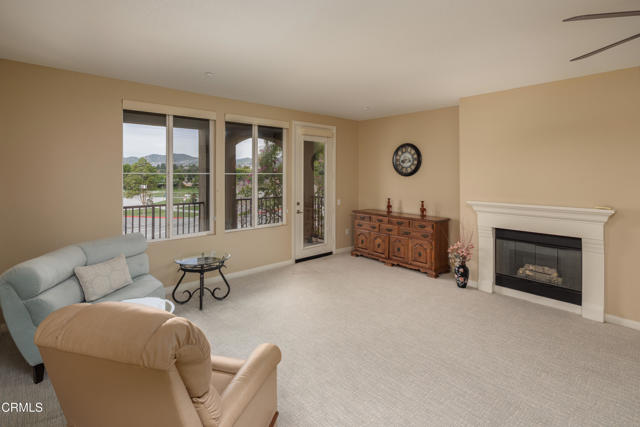 Detail Gallery Image 4 of 26 For 1740 Tanager St #2-201,  Ventura,  CA 93003 - 3 Beds | 2 Baths