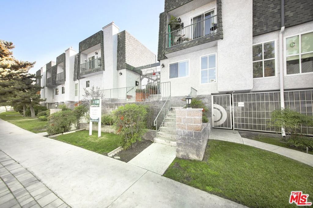 5344 Circle Drive, Sherman Oaks, CA 91401
