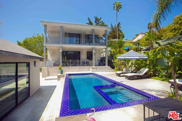 1724 N Sierra Bonita Avenue, Los Angeles CA: https://media.crmls.org/mediaz/543ede2f-b83f-474d-8559-63e6548bc9ee.jpg