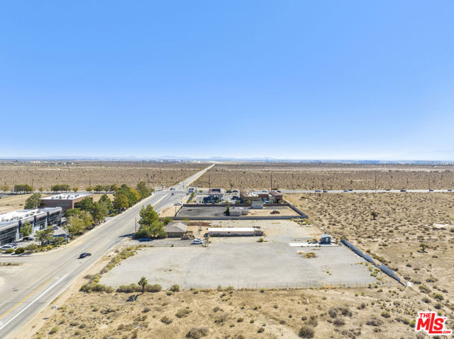  Commercial for Sale in Palmdale, California