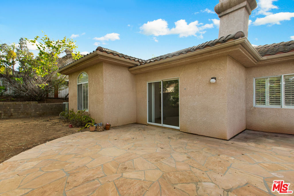 MLS #25589135 image #24