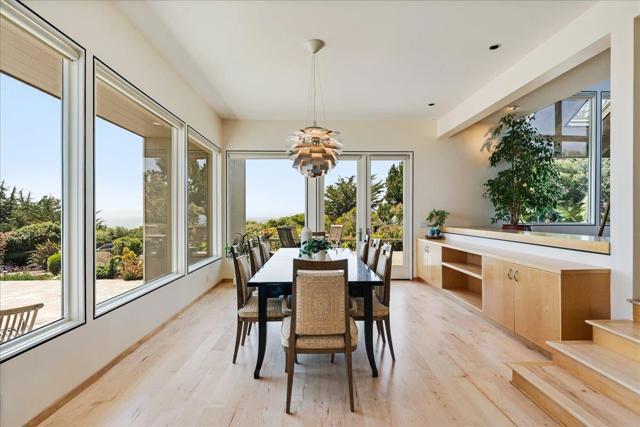 405 Heather Point Lane, Watsonville CA: https://media.crmls.org/mediaz/543fda43-b26c-459b-b874-88cb6e2ed476.jpg