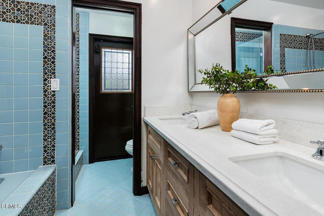 Detail Gallery Image 34 of 73 For 420 Inverness Dr, La Canada Flintridge,  CA 91011 - 6 Beds | 5/1 Baths