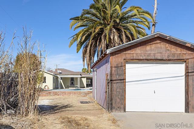 8605 Washington Ave, La Mesa, California 91942, 3 Bedrooms Bedrooms, ,2 BathroomsBathrooms,Single Family Residence,For Sale,Washington Ave,250000928SD