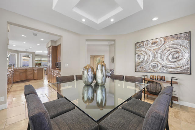 41800 Jones Drive, Palm Desert CA: https://media.crmls.org/mediaz/54413ff7-858a-4e5f-a363-1e63e71de053.jpg